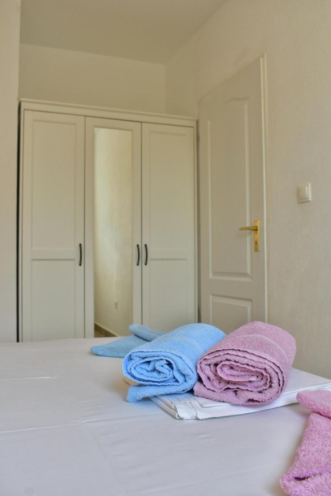Apartments Villa Anna Baska  Bagian luar foto