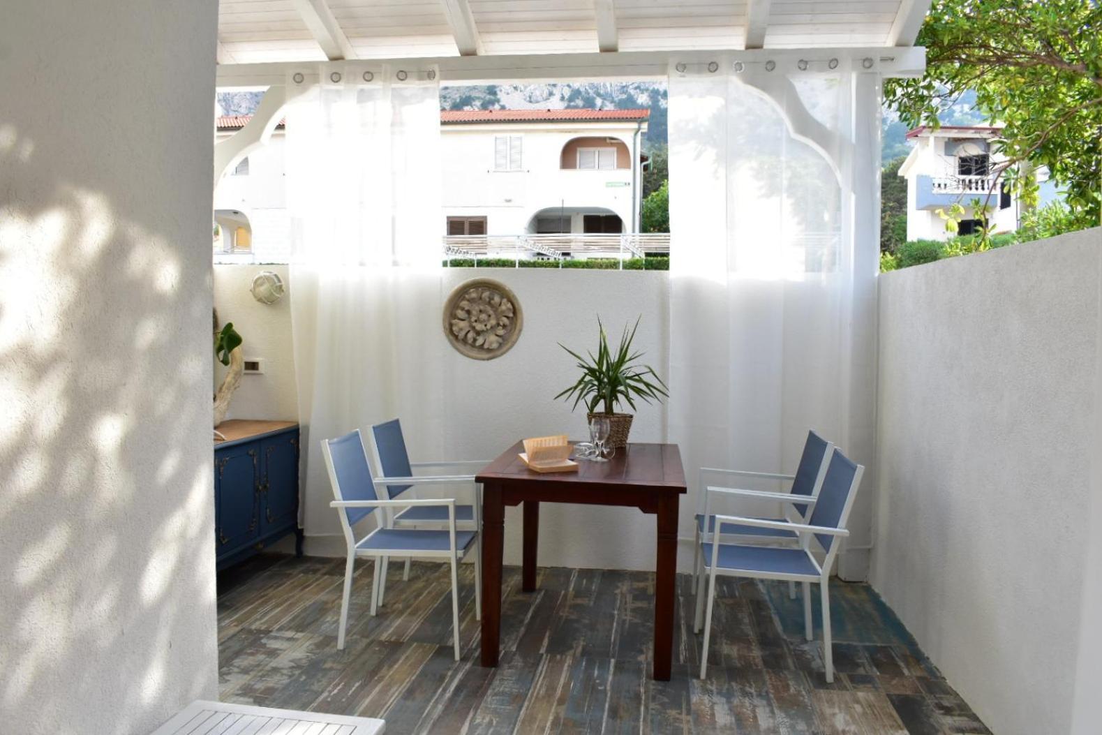 Apartments Villa Anna Baska  Bagian luar foto